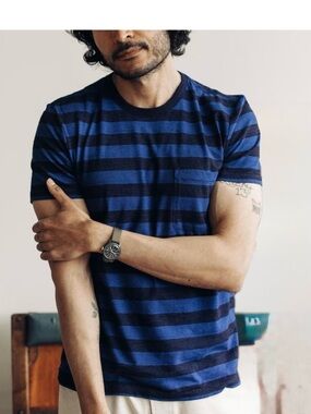 Taylor Stitch striped t-shirt. Size medium.